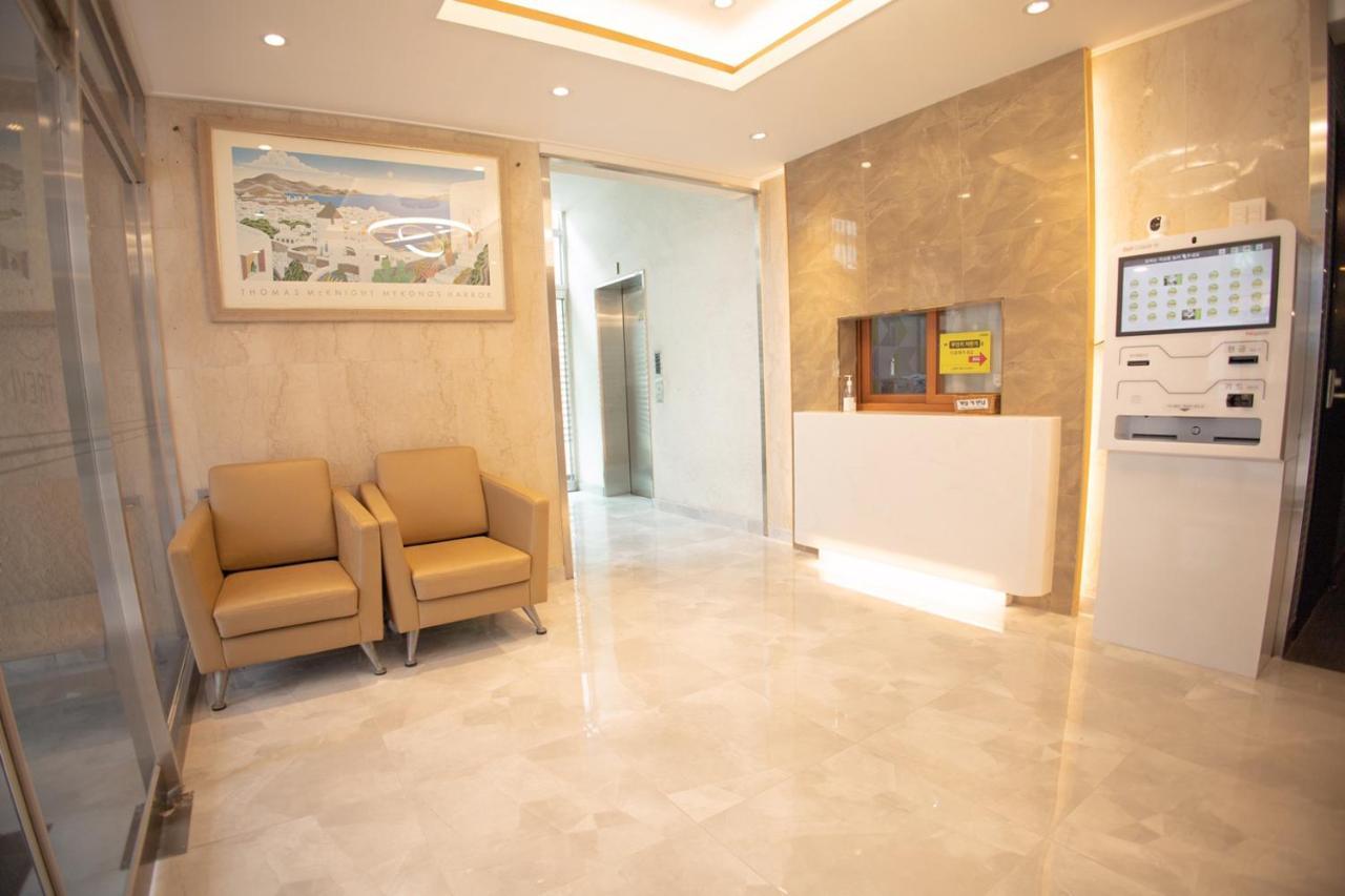 Trevi Hotel Jeju Eksteriør billede