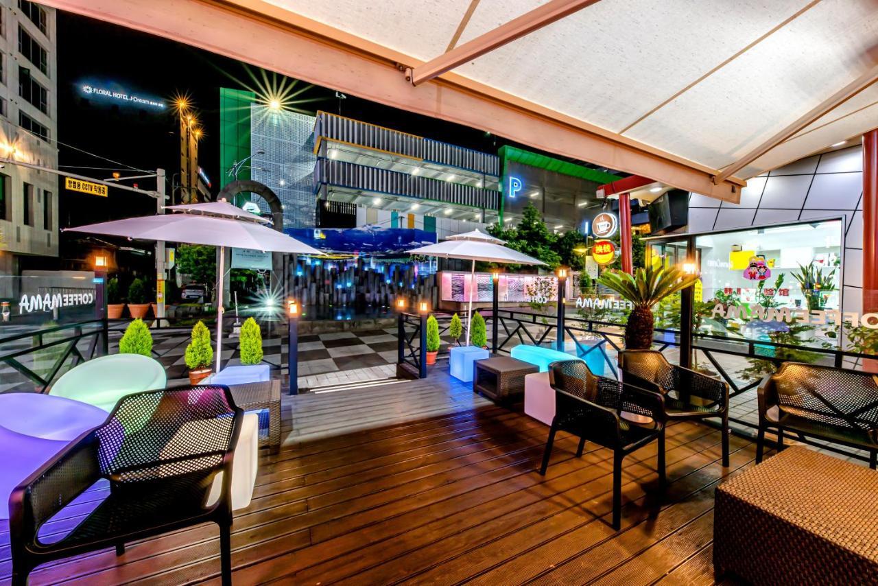 Trevi Hotel Jeju Eksteriør billede