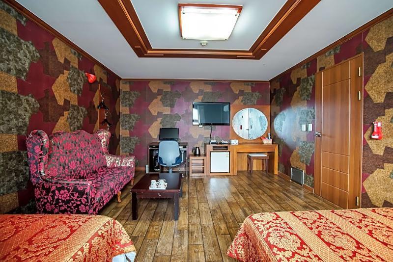 Trevi Hotel Jeju Eksteriør billede